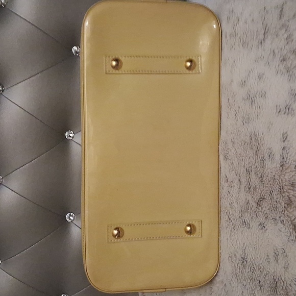 Authentic Louis Vuitton Vernis GM - Picture 4 of 5